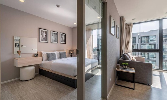 Huay Kaew Apartment | Stylish Condo in Nimman with Pool & Oceanfront Views