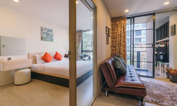 Huay Kaew Apartment | Stylish Condo in Nimman with Pool Access & Family-Friendly