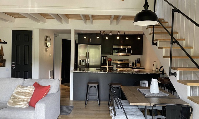 Brian Head Condo | Elevated Condo with Kitchen Overlooking Brian Head Resort