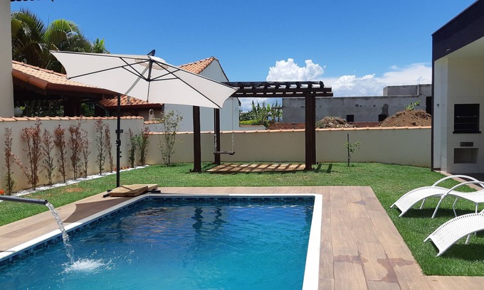 Porangaba House | Modern condominium with swimming pool
