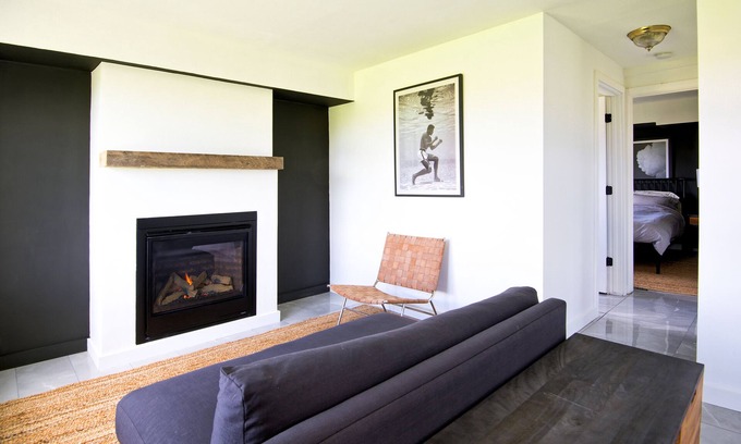 Copake Falls Apartment | Unwind at Modern Copake Falls Getaway with Ocean Views