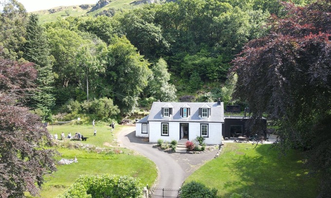 Arrochar Cottage | Inviting Modern Cottage with Garden & Scenic Views