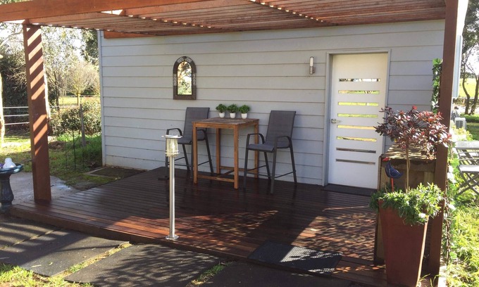 Mil-lel House | Tranquil Cottage Retreat: Guest Rated 9.8, Family Friendly