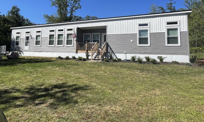 Goodman Cottage | Modern Cottage in the Woods