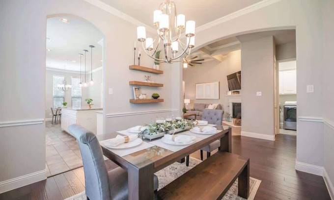 Lewisville House | Modern & Cozy 3-Bedroom Home close to DFW Airport