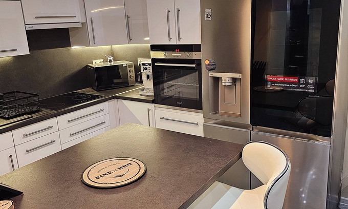 Salgotarjan Apartment | Cozy Apartment in the Heart of the City with Kitchen