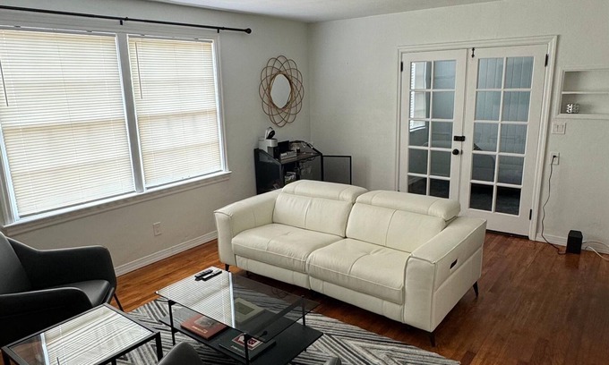 Sebring Cottage | Modern Cozy Cottage Sebring FL