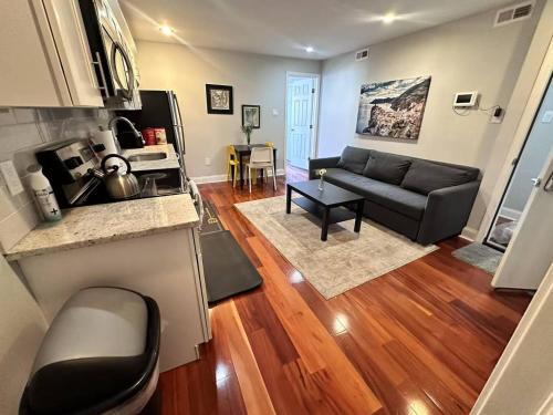 Passyunk Square Apartment | Modern Cozy Retreat Steps from Geno's & Pat's