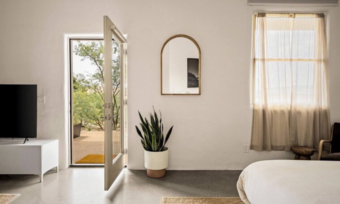 Clarkdale Apartment | Modern Desert Retreat at Penumbra with Kitchen Amenities