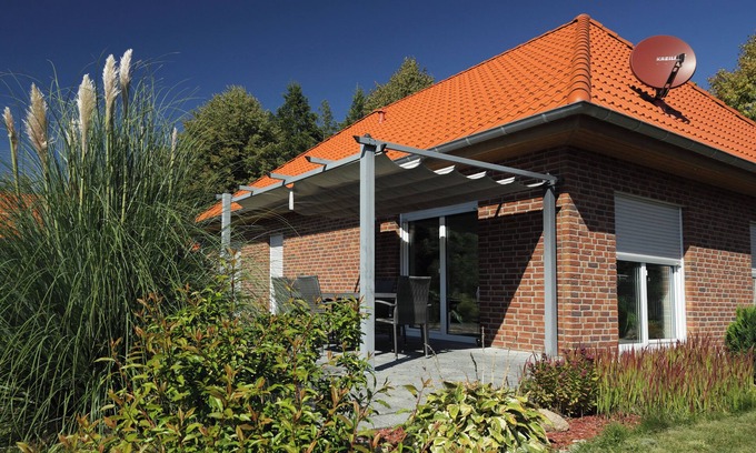Winsen House | Modern Vacation Home with Pool & Spa in the Südheide