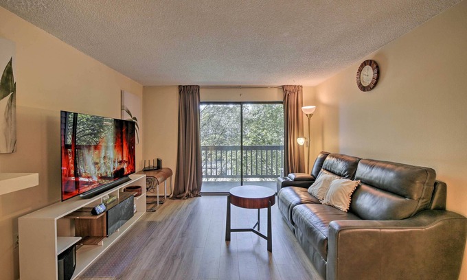 Renton Condo | Contemporary Family Condo Near Downtown Seattle