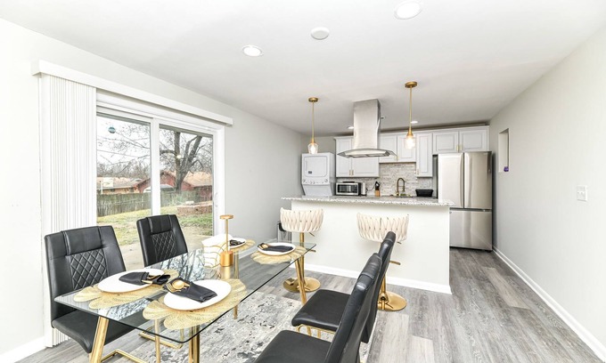 Beech Grove House | Ideal Family Retreat: 3 Bedroom House near Downtown Indy