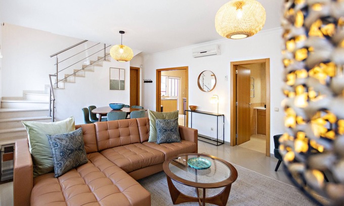 Se Ski Chalet | Experience Comfort at Pink House: Rated 9/10 with Spa & More