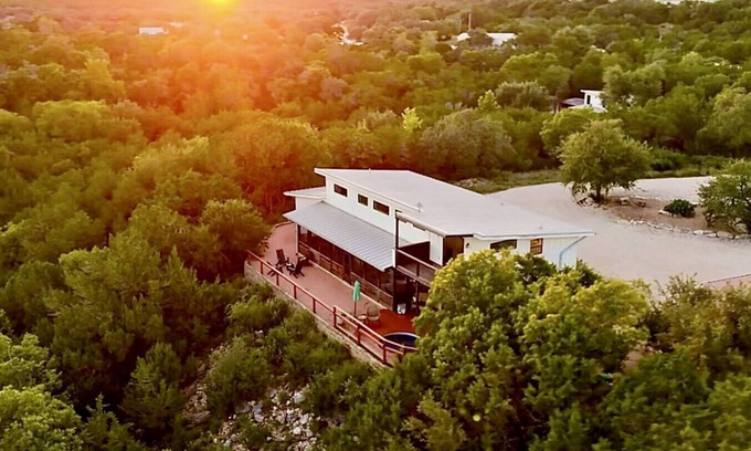 Dripping Springs House | Modern Farmhouse with Breathtaking Views & Pet-Friendly Amenities