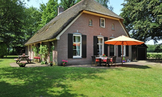 Emst House | Inviting Farmhouse Retreat in Emst with Garden & Terrace