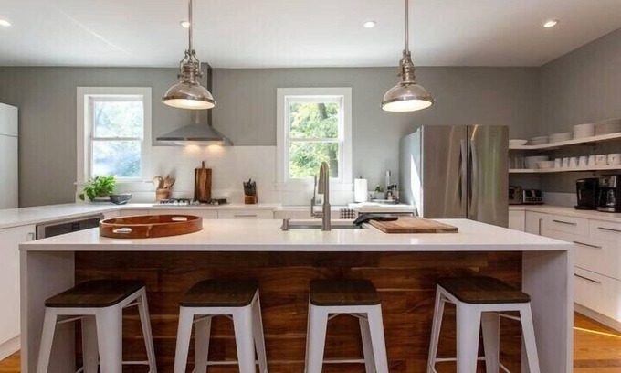 Three Oaks House | Idyllic Farmhouse Retreat with Pool & Hot Tub, Near Beach