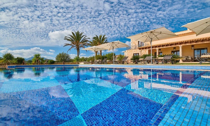 Manacor Villa | Discover Casa Fortuna: Pool, Sea Views & Volleyball Court