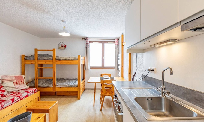 Montgellafrey Apartment | Modern studio 19m², close to slopes and shops, 4 pers