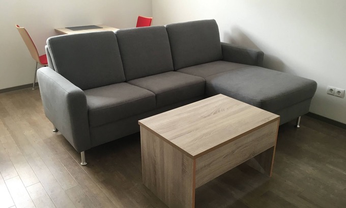 Memmelsdorf Apartment | Business Ready 2-Room Apartment with Pool & Kitchen Amenities