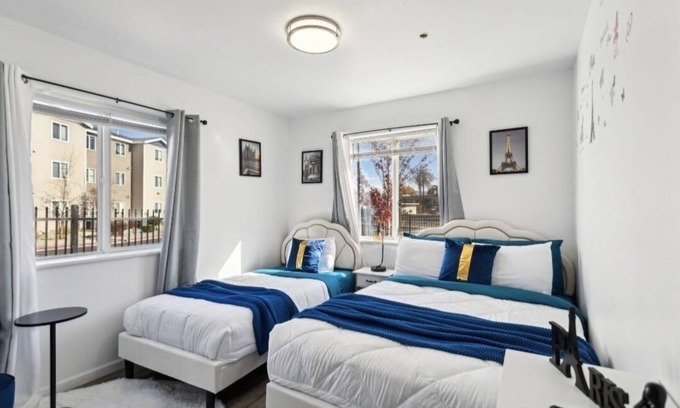 Reno/Tahoe Airport Apartment | Modern Getaway in Reno: Comfort & Style in Every Corner!