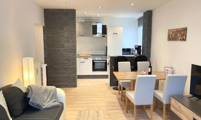 Graz Apartment | Modern Havanna Apartment: Pet-Friendly Retreat with High Ratings