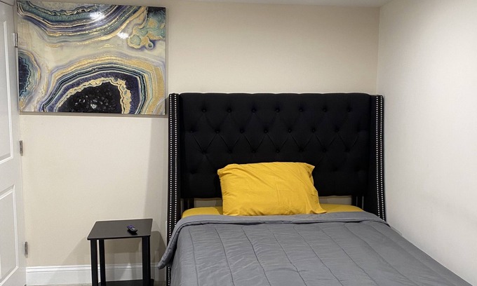 South Philadelphia House | Modern South Philly Home Near Stadiums - Family-Friendly Stay