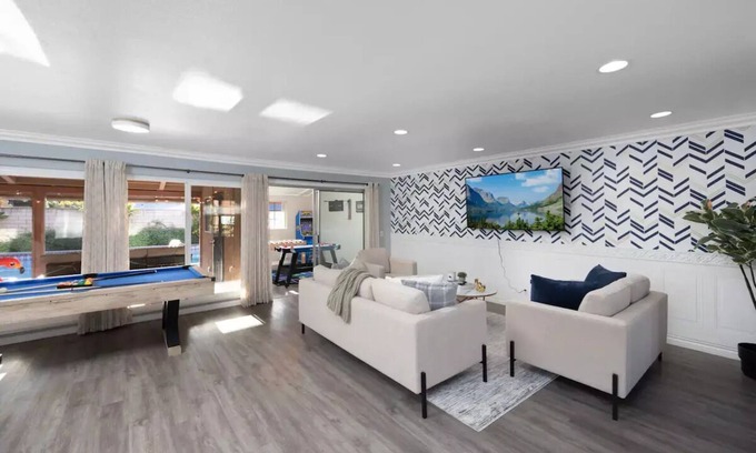 Hacienda Heights House | Family-Focused Modern Getaway Near Disney Attractions
