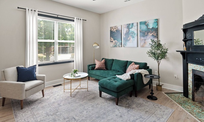New Albany House | Modern Home with Hot Tub Near Downtown Louisville, 10/10 Rated