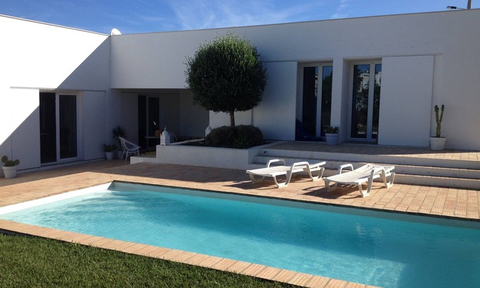 Sagres Villa | Modern Oceanfront Retreat with Pool - Rated 9.4/10