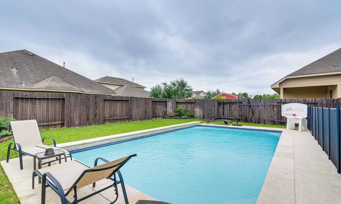Houston House | Stylish Houston Home with Pool & Patio, 12 Mi to Downtown