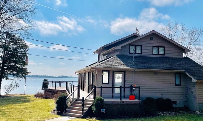 Eagle Lake House | Modern Lakefront Retreat with Spectacular Views & More!