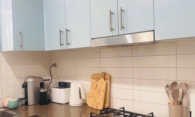 Narwee House | Modern large 3bedroom Family home within 6 minutes to station and local shop