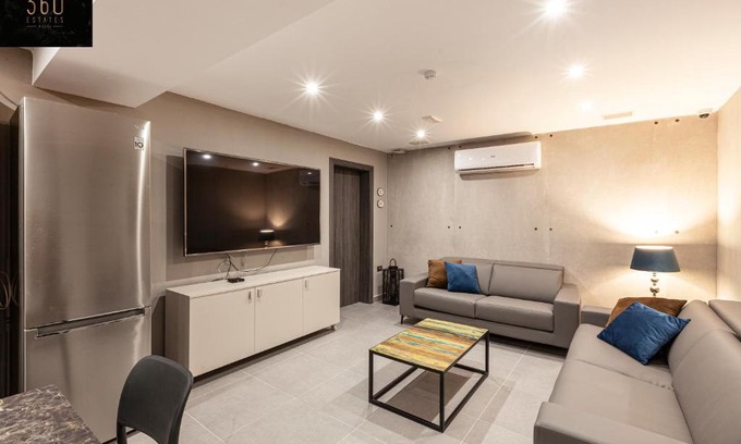 Gzira Apartment | Modern Home Ideal for Groups, Child-Friendly by 360 Estates