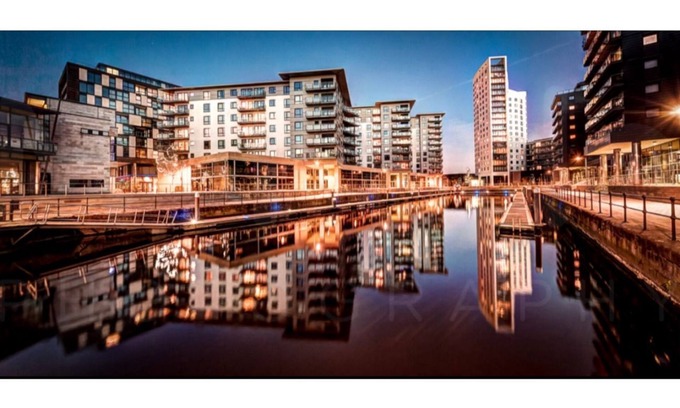 Leeds Apartment | Stylish Leeds Dock City Apartment - Top Rated 10/10 Stay
