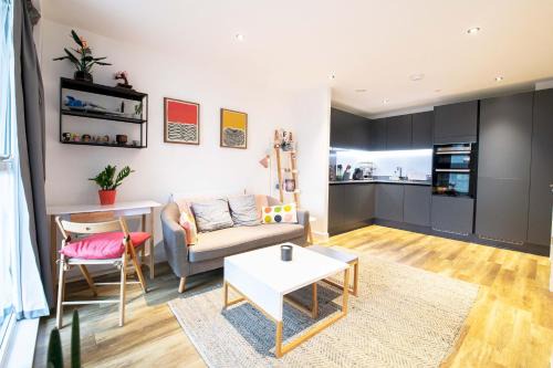 Markhouse Apartment | Discover Pass the Keys Warm Studio near St James Street Station