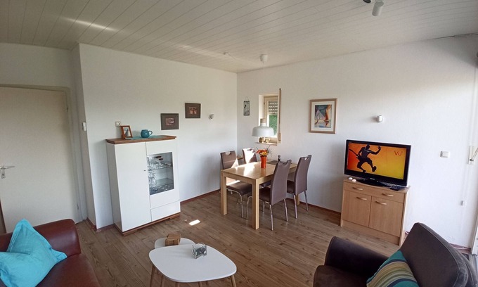 Husen House | Innovative Escape with Pool and Family-Friendly Amenities