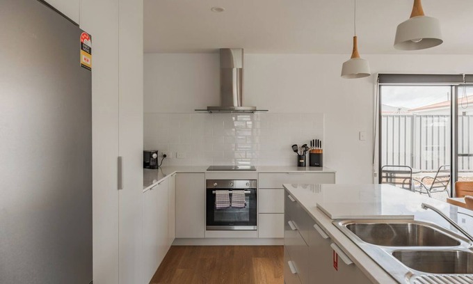 Devonport House | Modern living with simplistic charm