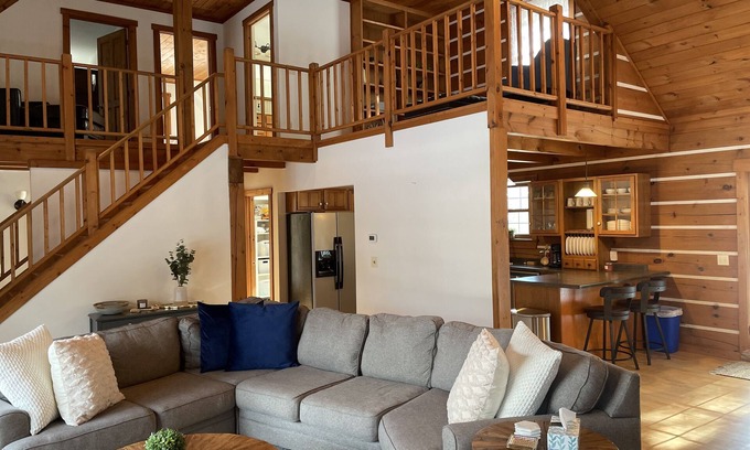 Waupaca House | Top-Rated Modern Log Cabin near Waupaca Chain O' Lakes