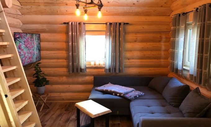 Lindberg Apartment | Cozy Log Chalet with Sauna and Spa Amenities, Rated 10/10