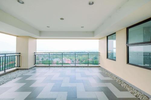 Depok Apartment | Stylish 2BR Apartment in Transpark Cibubur by Travelio