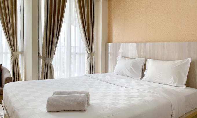 Kayu Putih Apartment | Chic Tifolia Apartment: Cozy Studio with Breakfast Included