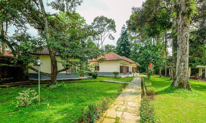 Pancawati Apartment | Modern Look Studio At Graha Wishnu Guest House
