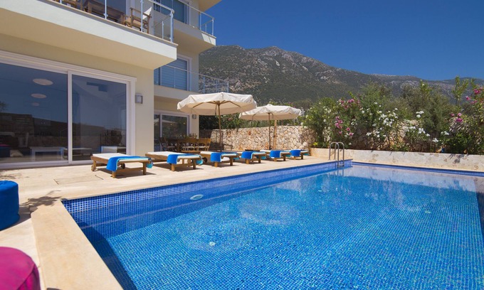 Kalkan Apartment | Elegant 3-Bed Duplex with Private Pool & Ocean Views in Kalkan