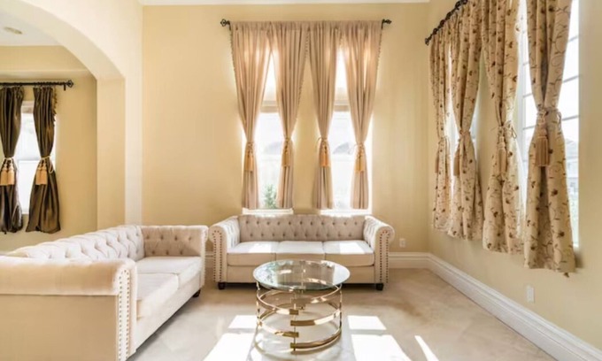 Santa Ana House | Elegant Home Ideal for Families Near Disney