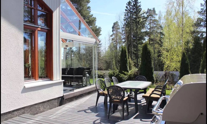 Aviapolis House | Modern Retreat with Pool & Spa Near Helsinki Airport