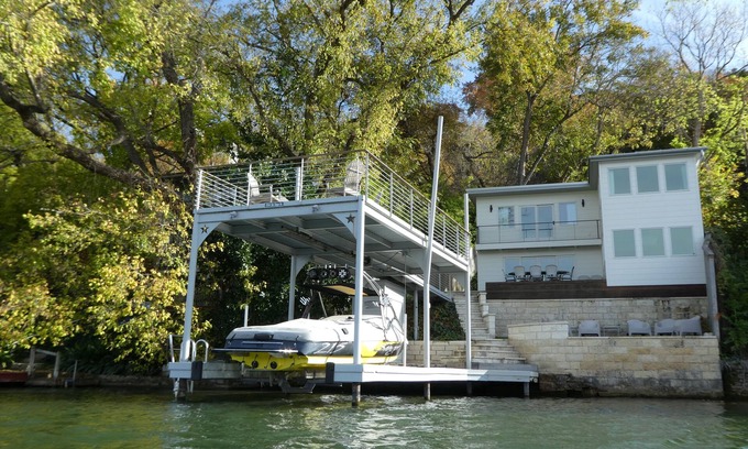 Rio Robles House | Modern Luxury Meets Natural Escape: Ultimate Comfort, SUPs & Close to Downtown