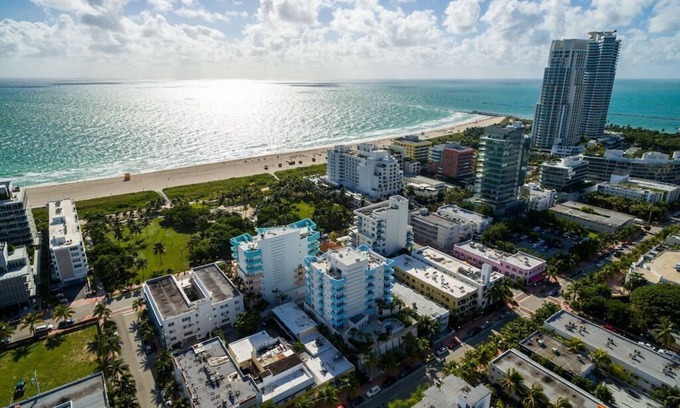 South of Fifth Condo | Book Your Escape: Steps to the Sand with Ocean View Amenities