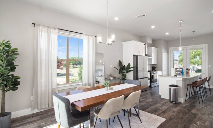 Richardson House | Modern Townhome in Richardson - Family Friendly Escape