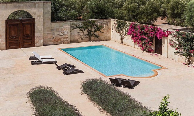 Carpignano Salentino House | Discover the Modern Masseria Surrounded by Olive Groves
