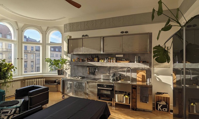 Wilmersdorf Apartment | Cozy Getaway - Modern Comfort Near Volkspark Wilmersdorf